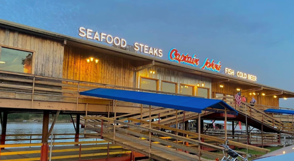 Enjoy The Freshest Fried Catfish At This One-Of-A-Kind Seafood Restaurant In Oklahoma
