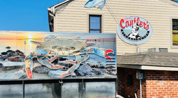 Enjoy The Freshest Crab At At This One-Of-A-Kind Seafood Restaurant In Maryland