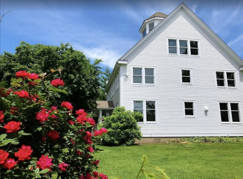 There's A Breathtaking Connecticut Vrbo Tucked Away Near The Long Island Sound