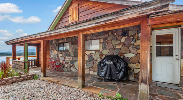 Stay Overnight In This Charming Cabin Just Steps From Lake Pend Oreille In Idaho