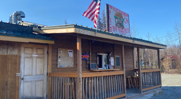 You’ll Barely Be Able To Take A Bite Of The Massive Burgers At The Butte Burger Place In Alaska