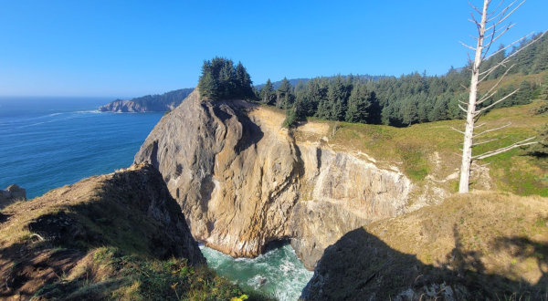 Hike Along The Coast Then Have Some Pie On This Delightful Adventure In Oregon