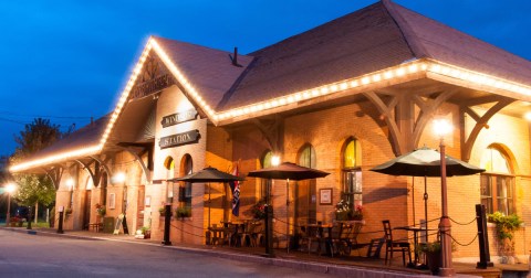 Dine In A Former Train Station At This One-Of-A-Kind Restaurant In Vermont