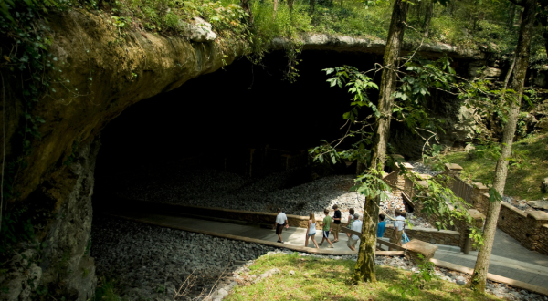There Are 9 Caves Within 2 Hours Of This One Alabama Town