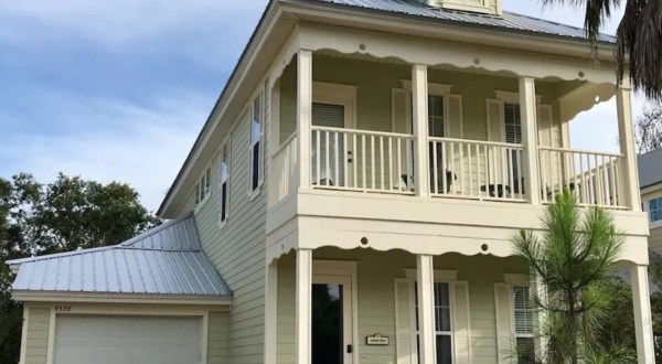 This Charming Beach House In Alabama Is The Perfect Place For A Relaxing Getaway