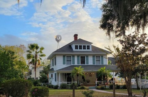 There's A Bed & Breakfast Hidden In A Historic Small Town In Florida That Feels Like Heaven