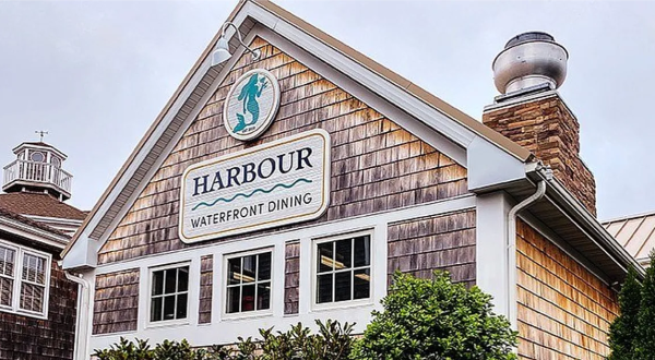 For Some Of The Most Scenic Waterfront Dining In Delaware, Head To Harbour