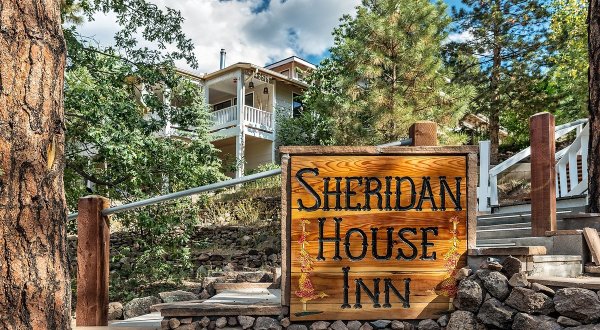 There’s A Bed & Breakfast Hidden In An Arizona Forest That Feels Like Heaven