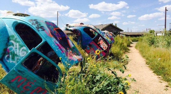 There’s A Volkswagen Beetle Graveyard In Texas, And It’s One Of The Quirkiest Places You’ll Ever Go