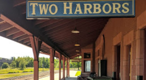 There Are 2 World-Famous Pie Shops In The Small Town Of Two Harbors, Minnesota