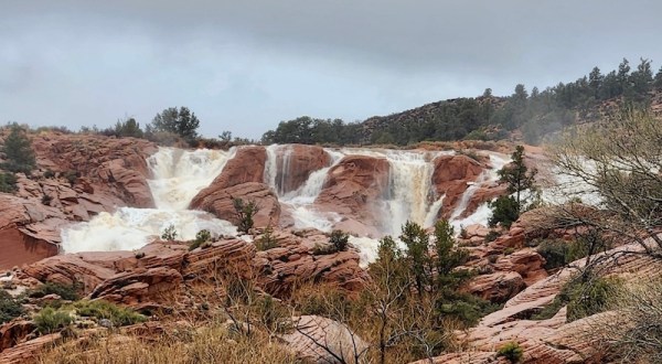 The Elusive Waterfalls At Gunlock State Park In Utah Are Flowing For The First Time In 3 Years