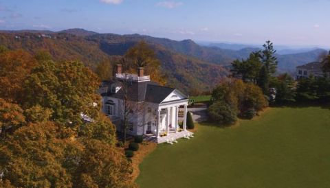 Spend The Night In North Carolina's Most Majestic Mansion For An Unforgettable Experience