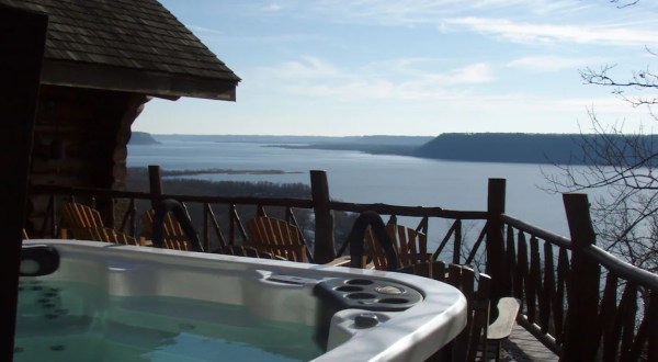 This Woodland Vacation Retreat On Lake Pepin In Wisconsin Is One Of The Coolest Places To Spend The Night
