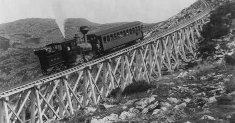 Few People Know New Hampshire Was Home To The First Mountain-Climbing Cog Railway In The World