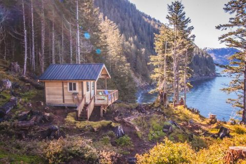 This Alaskan Cabin Is A Secluded Retreat That Will Take You A Million Miles Away From It All