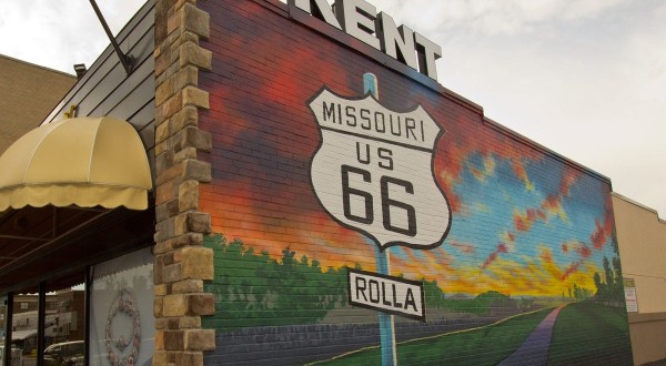 The Friendly Small Town In Missouri That’s Perfect For A Summer Day Trip