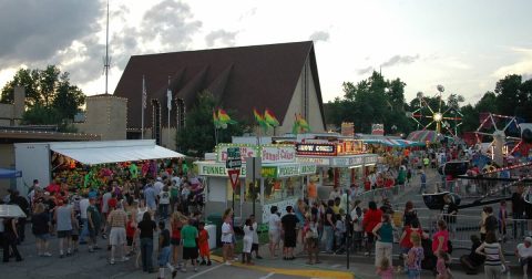 This Fantastic Street Fair Will Show You The Best Of Missouri