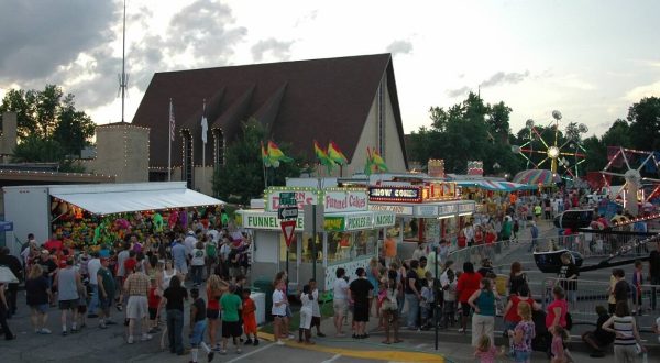 This Fantastic Street Fair Will Show You The Best Of Missouri