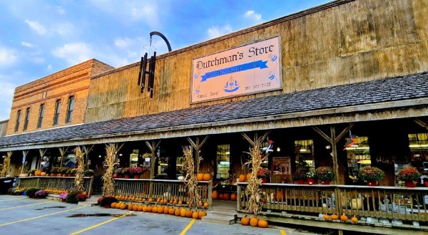 5 Incredible Supermarkets In Iowa You’ve Probably Never Heard Of But Need To Visit