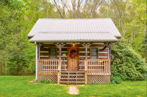 This Charming And Rustic Cabin In Tennessee Is The Perfect Place For A Relaxing Getaway