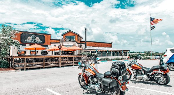 There Is An Exciting Motorcycle-Themed Restaurant In Florida That You Absolutely Must Visit