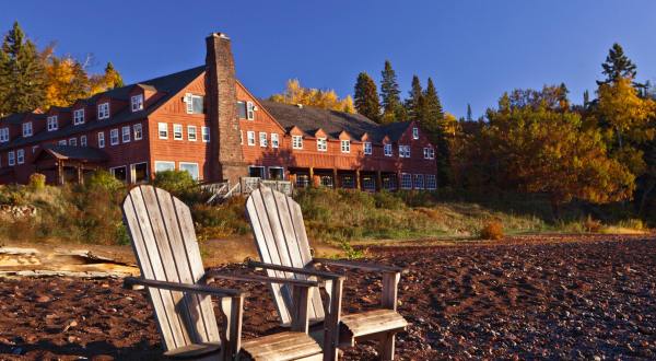 Soak Up Lake Superior’s Rugged Beauty At This Epic Resort In Minnesota