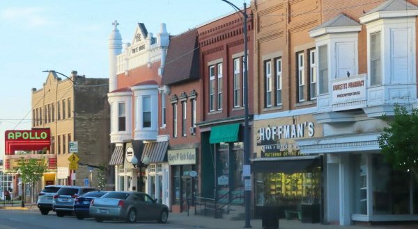 This Illinois Town Is One Of The Most Peaceful Places To Live In The Country