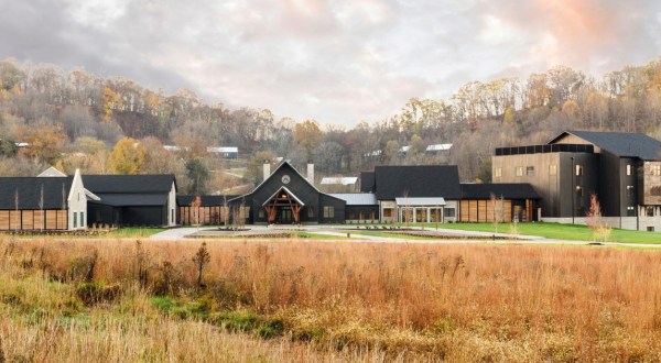 Surrounded By Rolling Farmlands, This All-Inclusive Inn In Tennessee Is The Getaway You Deserve