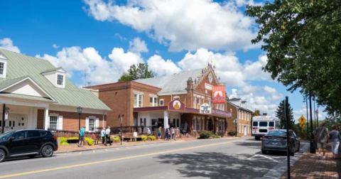 You Could Spend Forever Exploring This Virginia Small Town, But We'll Settle For A Weekend