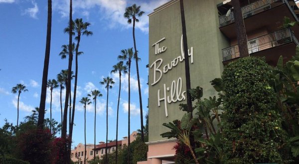 Become Part Of A Hollywood Legacy At This Epic Hotel In Southern California