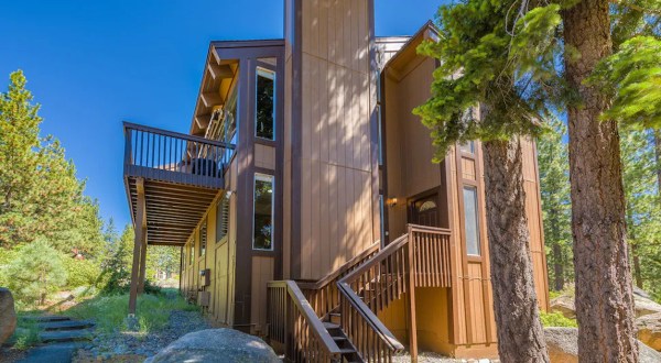 This Charming Tahoe Chalet In Nevada Is The Perfect Place For A Relaxing Getaway