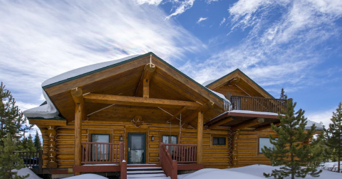 Enjoy Some Much Needed Peace And Quiet At This Charming Colorado Log Cabin