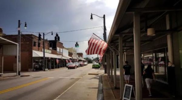 You Could Spend Forever Exploring This Alabama Small Town, But We’ll Settle For A Weekend