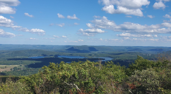 18 Best Hikes In Connecticut: The Top-Rated Hiking Trails To Visit In 2024