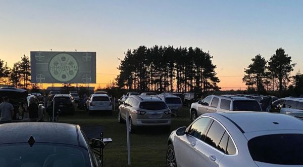 The Upper Peninsula Of Michigan Only Has One Drive-In Theater And You’ll Want To Visit