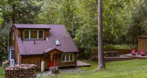 This Charming Cabin In New York Is The Perfect Place For A Relaxing Getaway