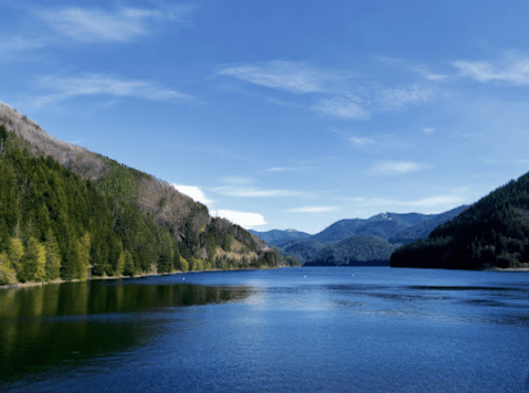 Few People Know There's A Beautiful State Recreation Area Hiding In This Tiny Oregon Town