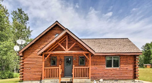 Enjoy Some Much Needed Peace And Quiet At This Relaxing Michigan Cabin