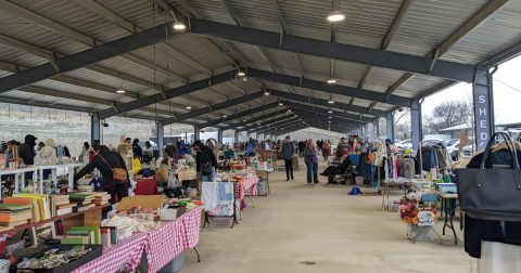 Everyone In Nashville Should Visit This Epic Flea Market At Least Once