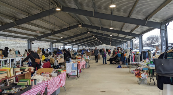 Everyone In Nashville Should Visit This Epic Flea Market At Least Once