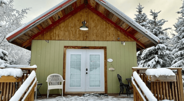 Enjoy Some Much Needed Peace And Quiet At This Charming Alaska Cabin