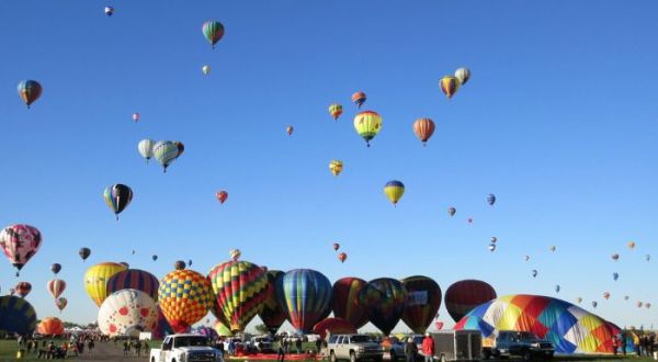 The Sky Will Be Filled With Colorful And Creative Hot Air Balloons At First Fruits Farm Memorial Balloon Festival In North Carolina