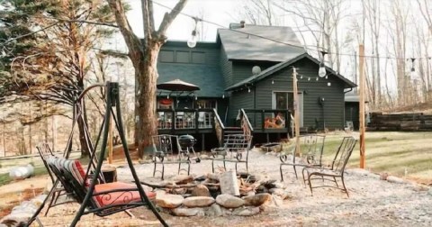 This South Carolina Cabin Is A Secluded Retreat That Will Take You A Million Miles Away From It All