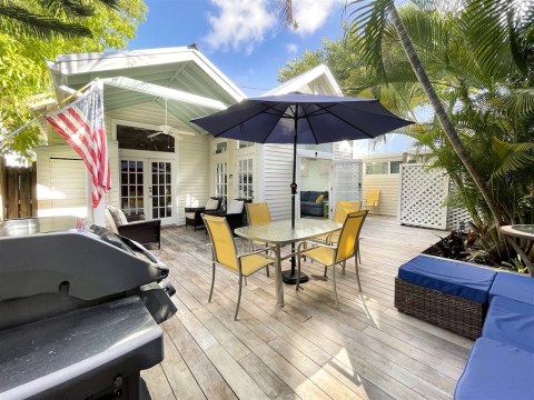 Enjoy Some Much Needed Peace And Quiet At This Charming Key West, Florida Bungalow