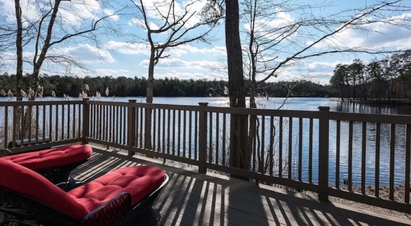Enjoy Some Much Needed Peace And Quiet At This Charming New Jersey Lake House
