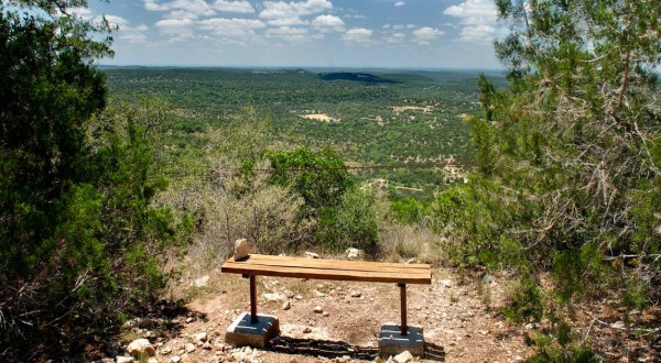 Few People Know There’s A Beautiful State Park Hiding In This Tiny Texas Town