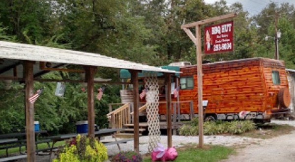 On Your Way To The Mountains, Enjoy Lunch By The River At This Hidden Gem BBQ Spot In South Carolina