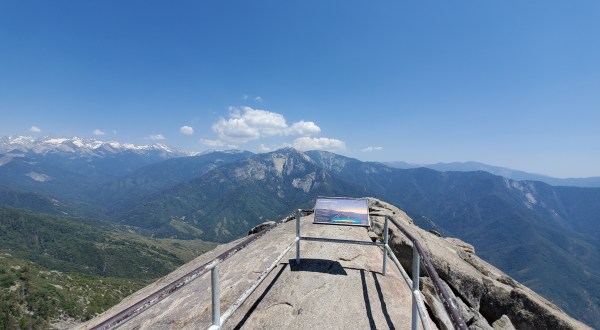 Climb 350 Steps To The Top Of Moro Rock In Northern California And You Can See A Panoramic View Of The Mountain Range