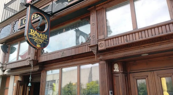 An Edgar Allan Poe-Inspired Restaurant In Michigan, The Raven Is Marvelously Moody