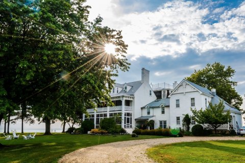 There's A Bed & Breakfast Hidden On The Chesapeake Bay In Maryland That Feels Like Heaven